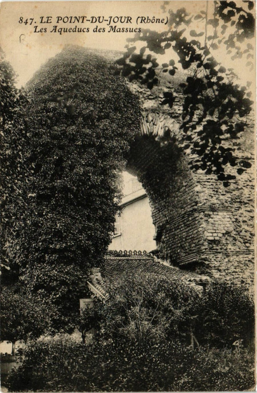Carte postale ancienne Le Point-du-Jour - Les Aqueducs des Massues