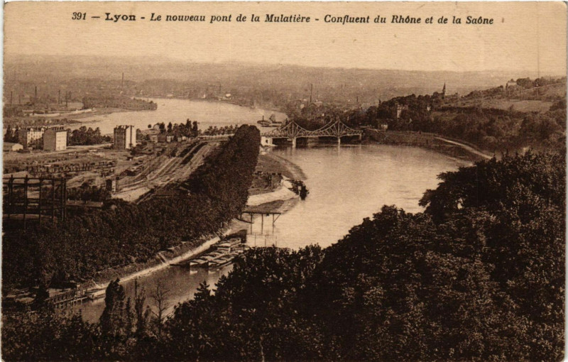 Carte postale ancienne Lyon - Le Nouveau Pont de La Mulatiere à Lyon