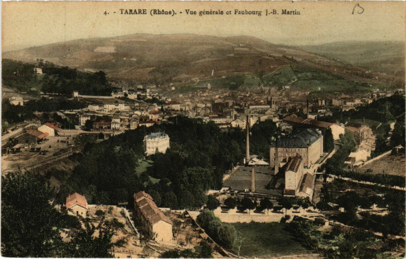 Carte postale ancienne Tarare - Vue générale et Faubourg J.-B. Martin à Tarare