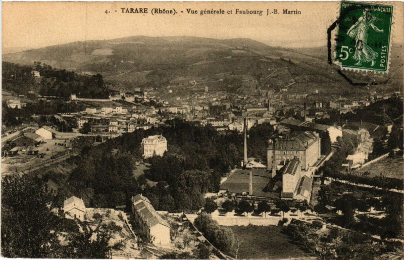 Carte postale ancienne Tarare - Vue générale et Faubourg J.-B. Martin à Tarare