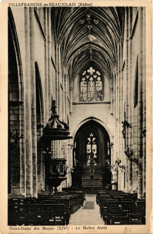 Carte postale ancienne Villefranche-sur-Saone - N.-D.-des-Marais - Le Maitre Autel à Villefranche-sur-Saône