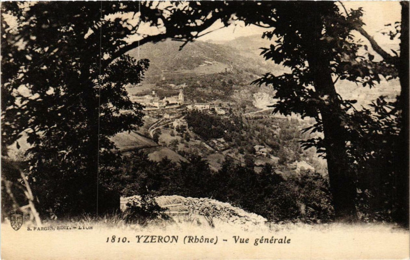 Carte postale ancienne Ytzeron Vue générale