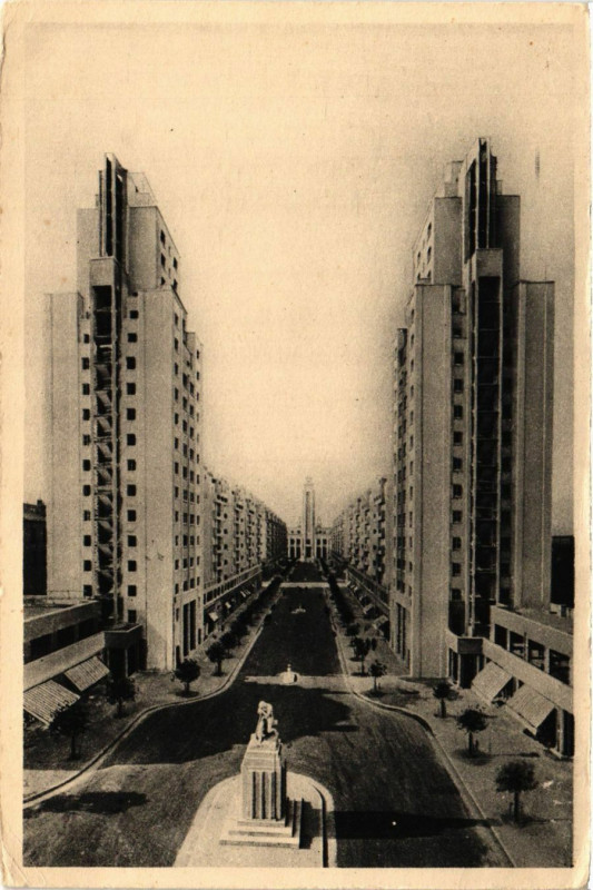 Carte postale ancienne Villeurbanne - Nouveau Centre d'Urbanisme - Avenue à Villeurbanne