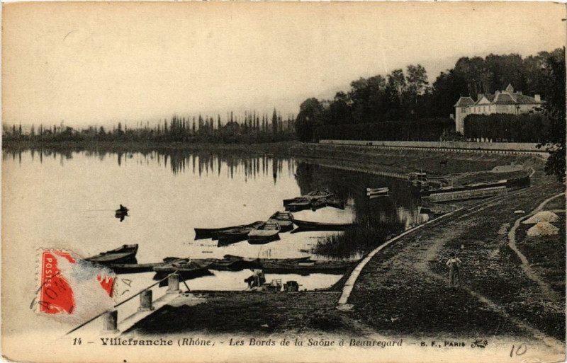 Carte postale ancienne Villefranche Les Bords de la Saone a Beauregard