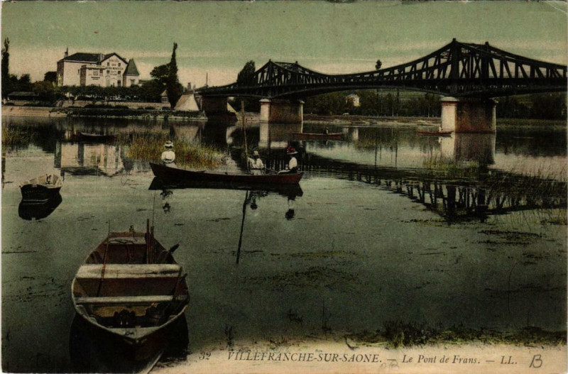 Carte postale ancienne Villefranche-sur-Saone Le Pont de Frans à Villefranche-sur-Saône