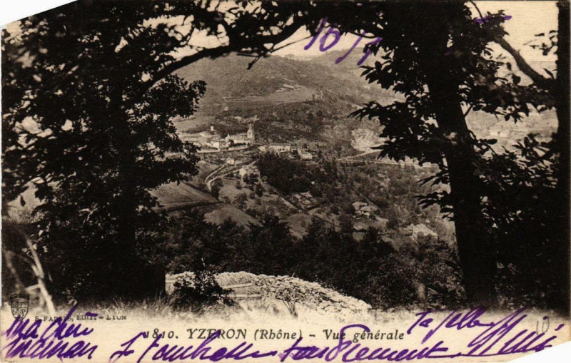 Carte postale ancienne Ytzeron Vue générale