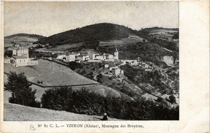 Carte postale ancienne Ytzeron Montagne des Bruyeres
