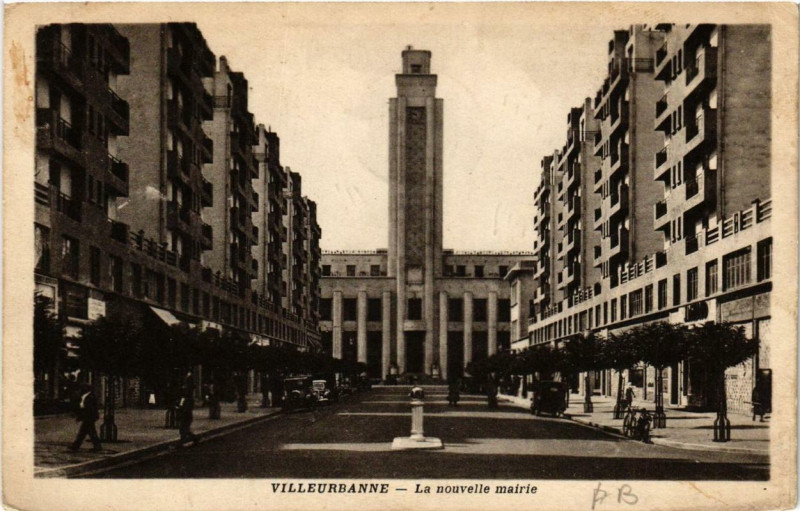 Carte postale ancienne Villeurbanne La nouvelle mairie à Villeurbanne