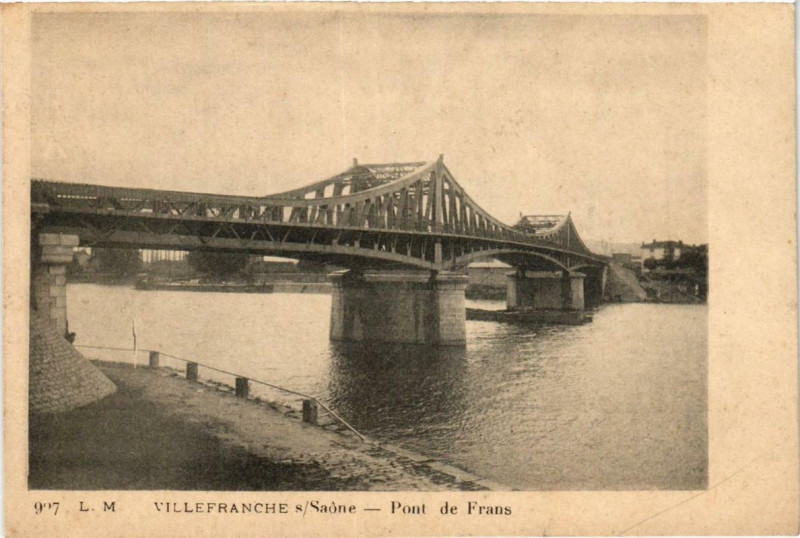 Carte postale ancienne Villefranche-sur-Saone Pont de Frans à Villefranche-sur-Saône