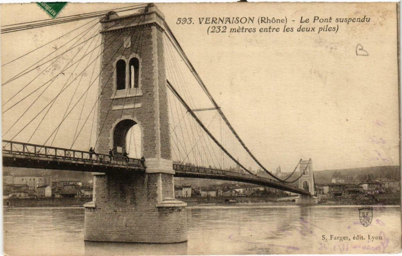 Carte postale ancienne Vernaison Le Pont suspendu à Vernaison