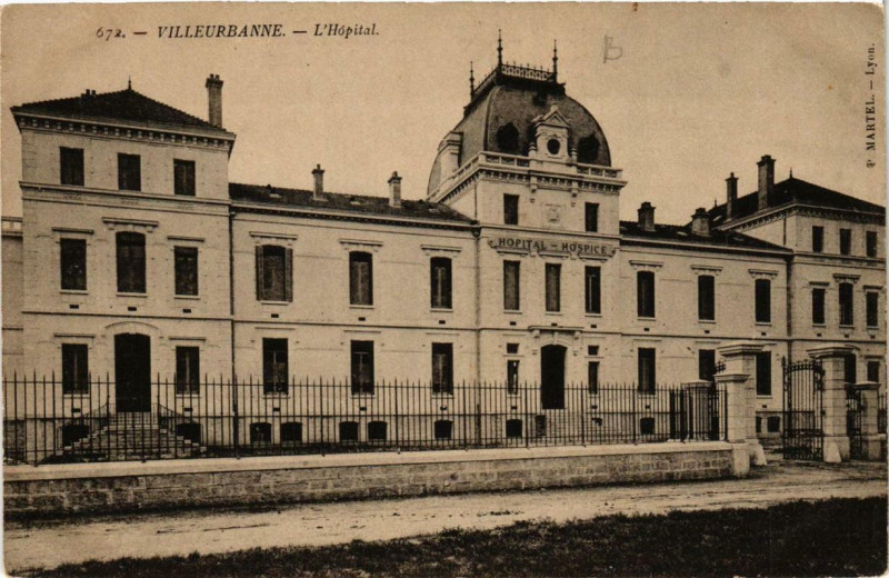 Carte postale ancienne Villeurbanne L'Hopital à Villeurbanne