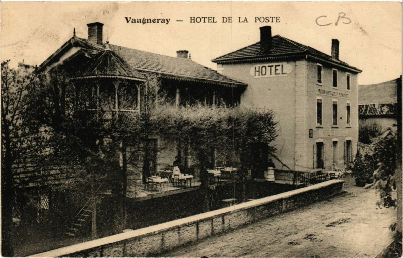 Carte postale ancienne Vaugneray - Hotel de la Poste à Vaugneray