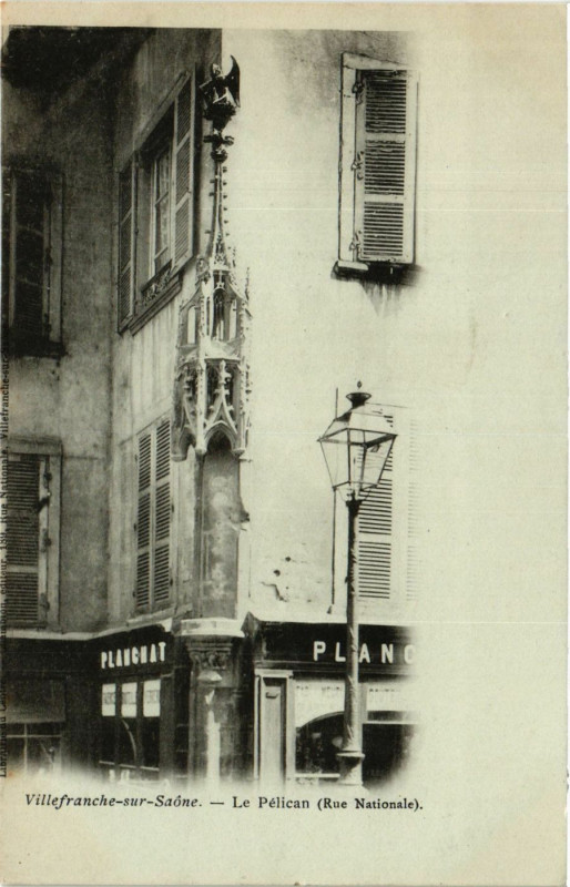 Carte postale ancienne Villefranche-sur-Saone - Le Pelican - Rue Nationale à Villefranche-sur-Saône