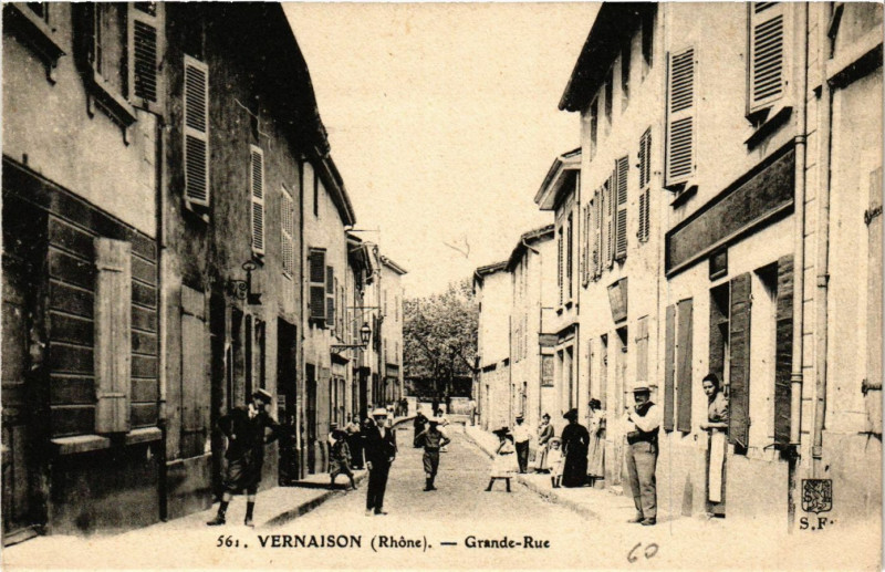Carte postale ancienne Vernaison - Grande-Rue à Vernaison