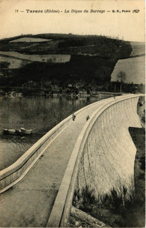 Carte postale ancienne Tarare - La Digue du Barrage à Tarare
