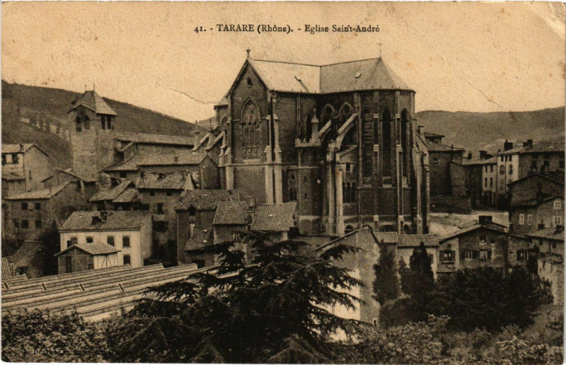 Carte postale ancienne Tarare - Eglise Saint-André à Tarare