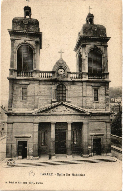 Carte postale ancienne Tarare - Eglise Sainte-Madeleine à Tarare