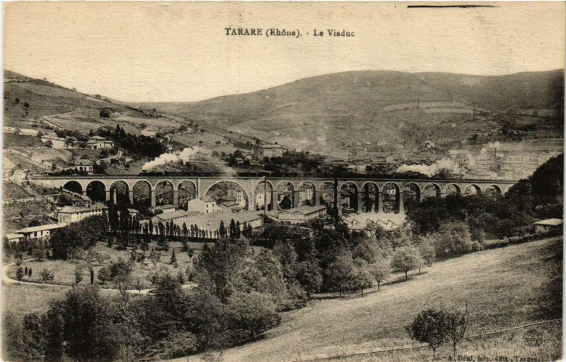 Carte postale ancienne Tarare Le Viaduc à Tarare