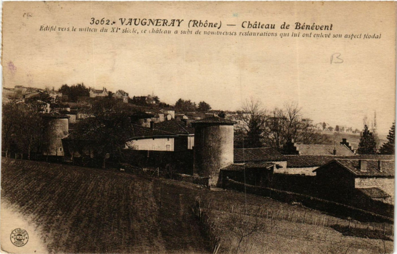 Carte postale ancienne Vaugneray - Chateau de Benevent à Vaugneray