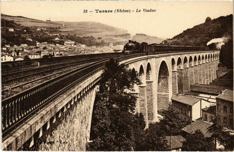 Carte postale ancienne Tarare - Le Viaduc à Tarare