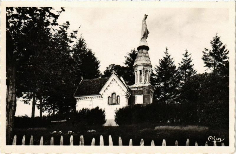 Carte postale ancienne Saint-Vincent-de-Reins - La Madone à Saint-Vincent-de-Reins