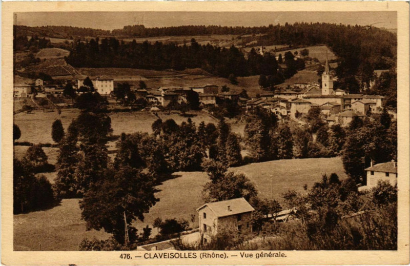 Carte postale ancienne Claveisolles - Vue Generale à Claveisolles