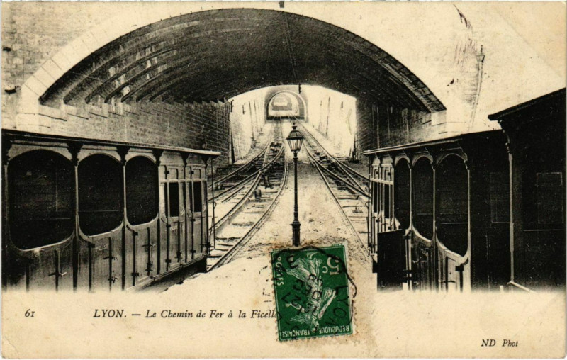 Carte postale ancienne Lyon - Le Chemin de Fer a la Ficelle à Lyon