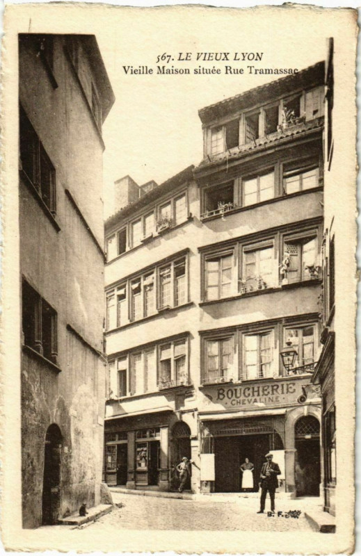 Carte postale ancienne Lyon- Vieille Maison situee Rue Trammassac France à Lyon