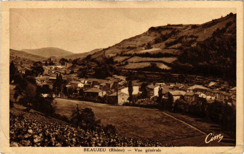 Carte postale ancienne Beaujeu Vue générale Rhone à Beaujeu