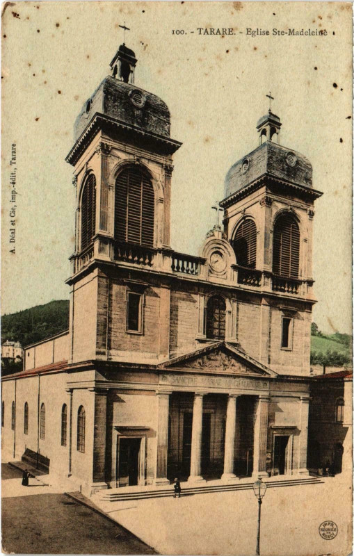 Carte postale ancienne Tarare Eglise Ste-Madeleine Rhone à Tarare