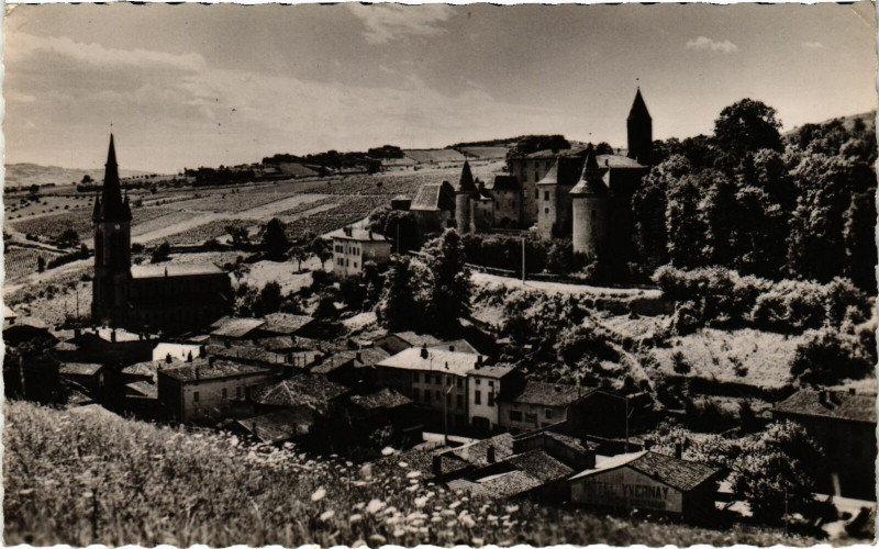 Carte postale ancienne Village de Jarnioux Rhone