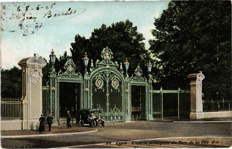 Carte postale ancienne Lyon Entrée Principale du Parc de la Téte à Lyon