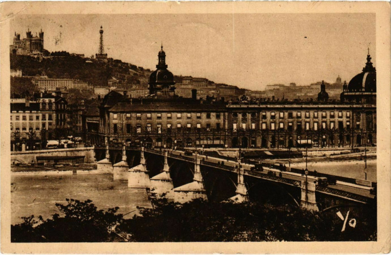 Carte postale ancienne Lyon Pont de la Guillotiére à Lyon