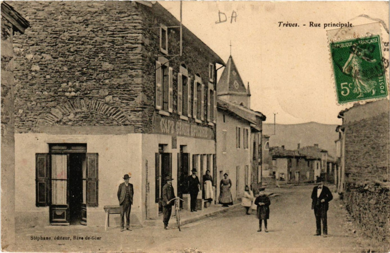 Carte postale ancienne Tréves - Rue principale à Trèves