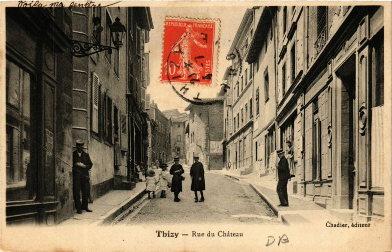 Carte postale ancienne Thizy - Rue du Chateau