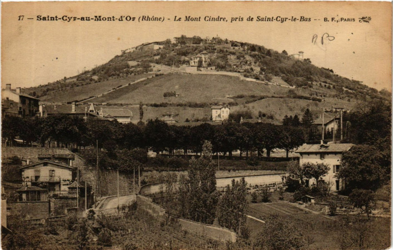Carte postale ancienne Saint Cyr au Mont d'Or - Le Mont-Cindre, pris de Saint Cyr le Bas à Saint-Cyr-au-Mont-d'Or