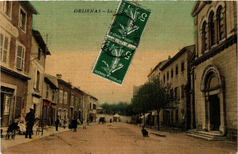 Carte postale ancienne Orlienas - La Place à Orliénas