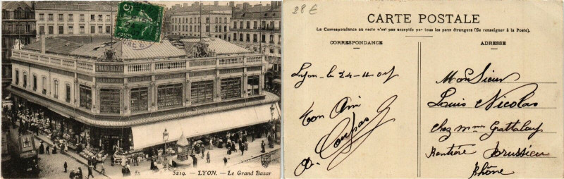 Carte postale ancienne Lyon Le Grand Bazar à Lyon