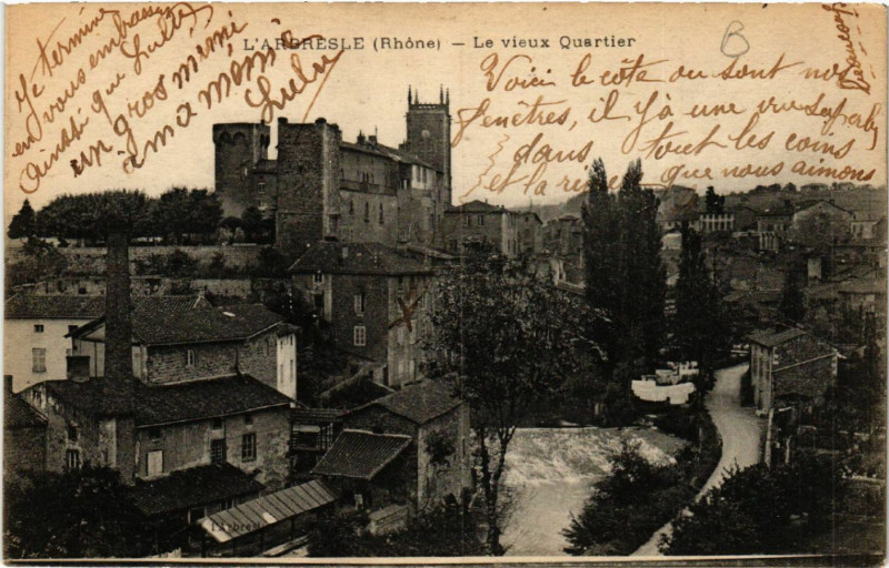 Carte postale ancienne L'Arbresle Le vieux Quartier à L'Arbresle