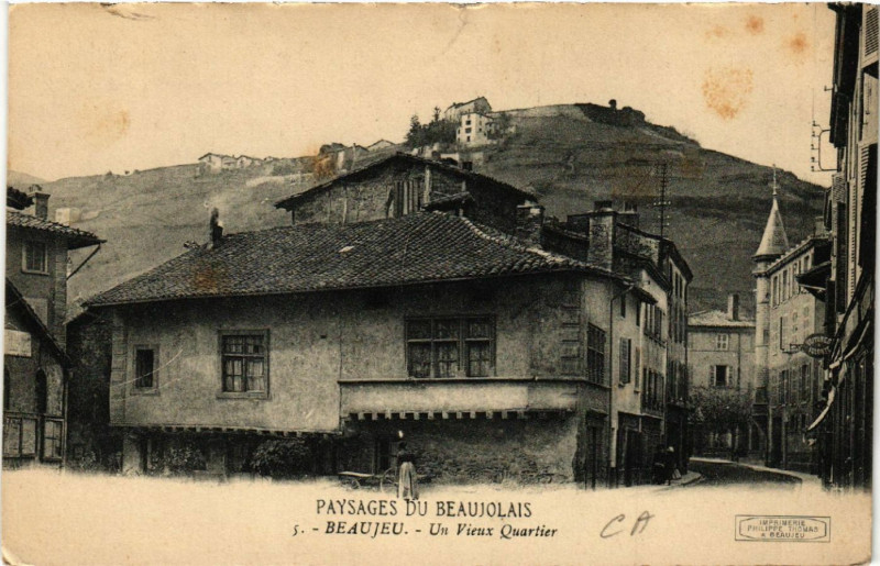 Carte postale ancienne Beaujeu Un Viuex Quartier à Beaujeu