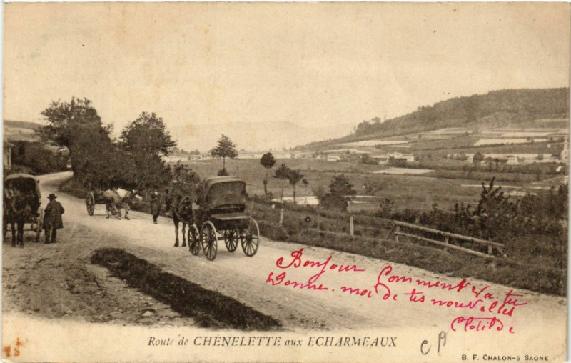 Carte postale ancienne Route de Chenelette aux Echarmeaux à Chénelette