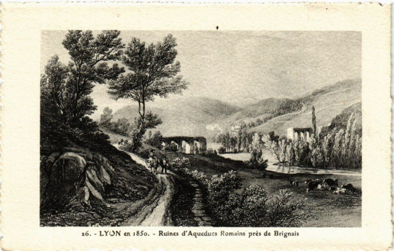 Carte postale ancienne Lyon Ruines d'Aqueducs Romains pres de Brignais à Lyon