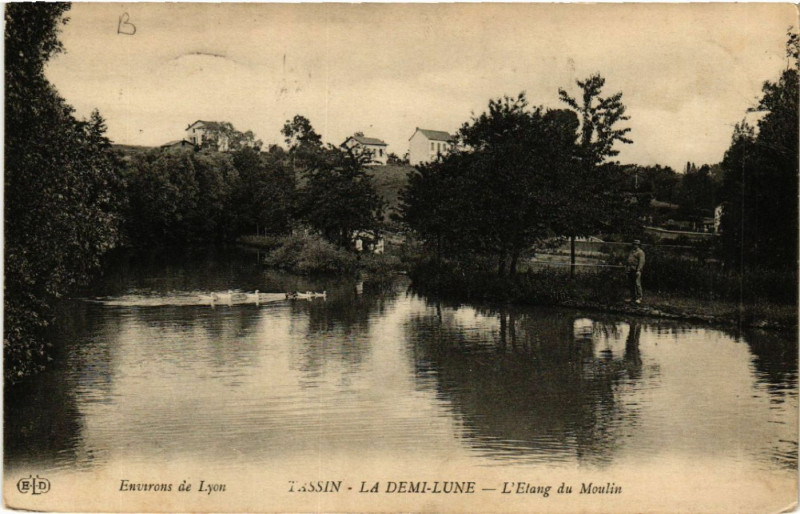 Carte postale ancienne La Demi-Lune L'Etang du Moulin