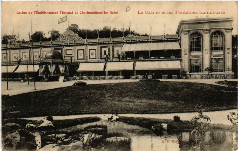 Carte postale ancienne Charbonnieres-les-Bains Le Casino et les Fontaines lumineuses à Charbonnières-les-Bains
