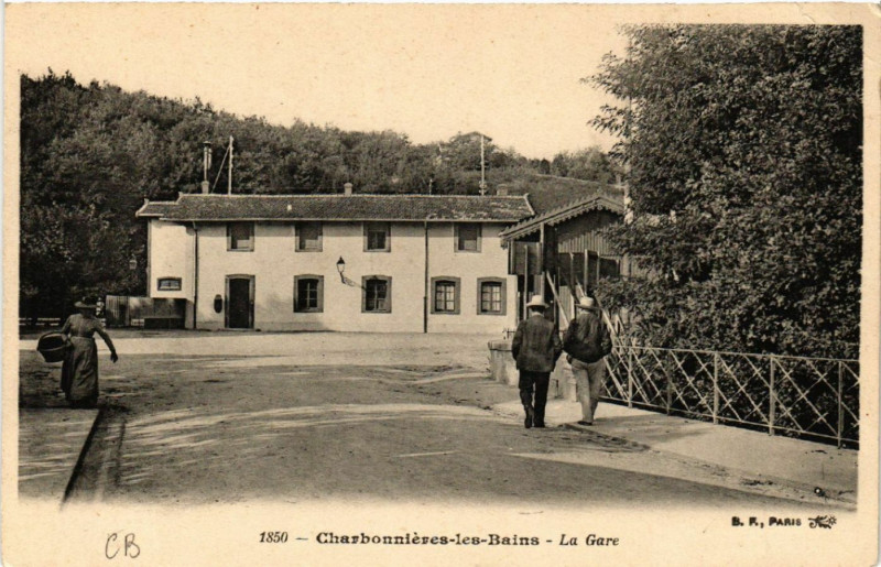 Carte postale ancienne Charbonnieres-les-Bains La Gare à Charbonnières-les-Bains