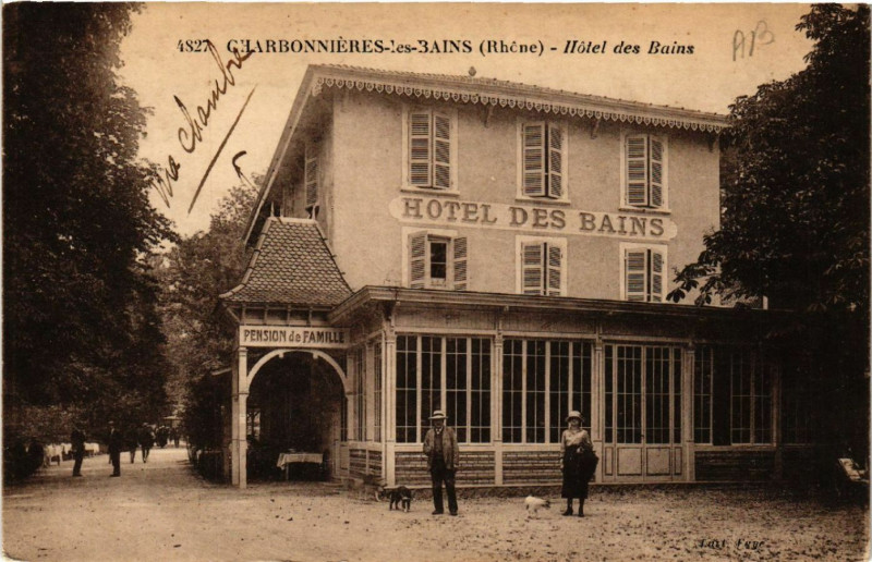 Carte postale ancienne Charbonnieres-les-Bains Hotel des Bains à Charbonnières-les-Bains