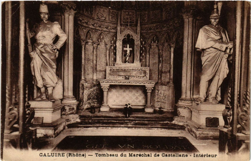 Carte postale ancienne Caluire Tombeau du Marechal de Castellane-Interieur