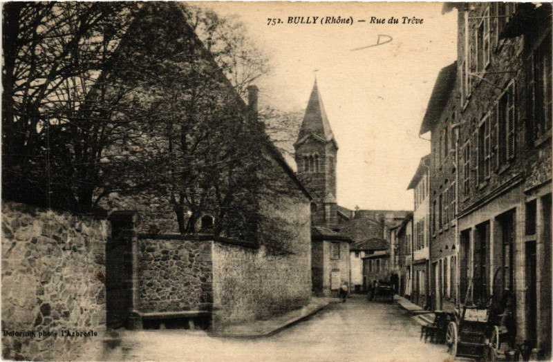 Carte postale ancienne Bully Rue du Treve à Bully