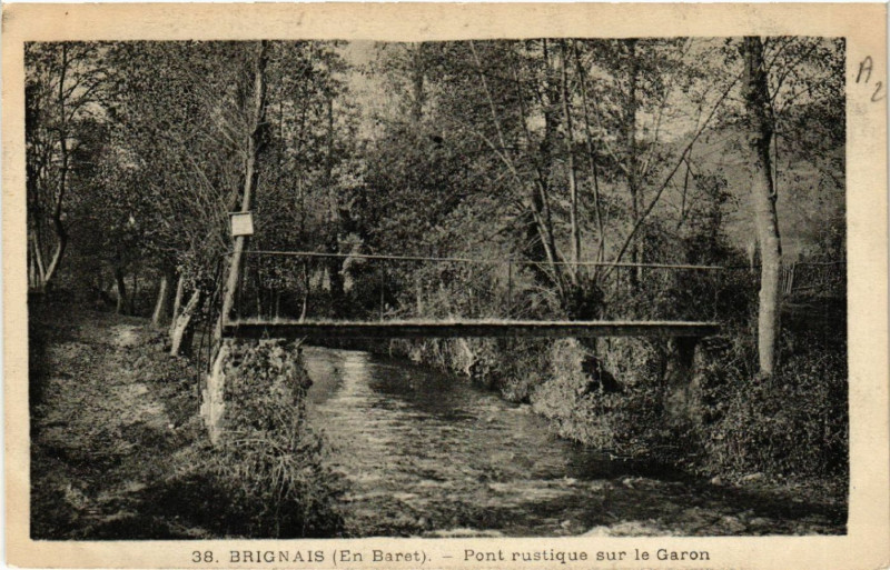 Carte postale ancienne Brignais Pont rustique sur le Garon à Brignais