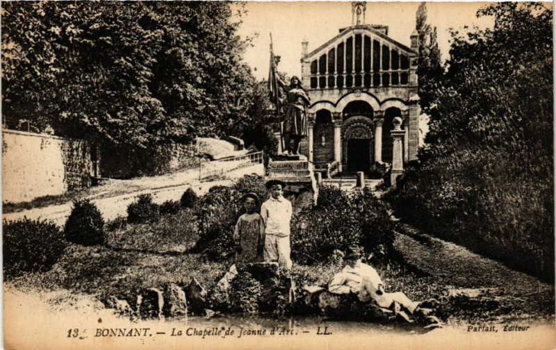 Carte postale ancienne Bonnant La Chapelle de Jeanne d'Arc